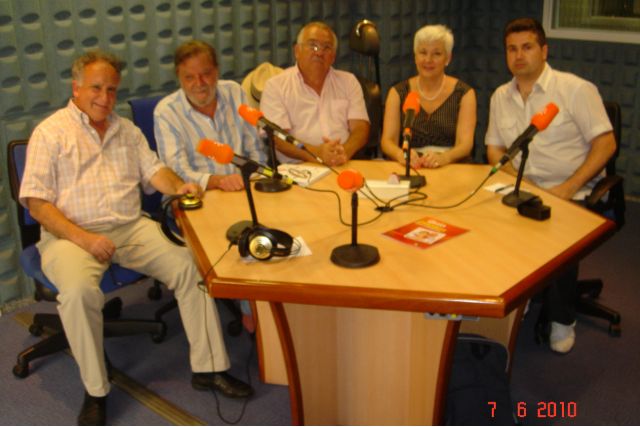 Dr. Izquierdo, Paco Aguilar, Tesorero FEDEMA, Agueda Alonso, Antonio Galindo. Dr. Izquierdo, Paco Aguilar, Tesorero FEDEMA, Agueda Alonso, Antonio Galindo.